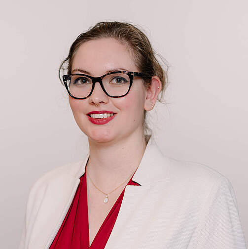 Anna_Holzschuh_c_juliadragosits-2.jpg
